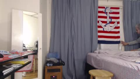 putiputi4u online show from January 16, 8:54 am