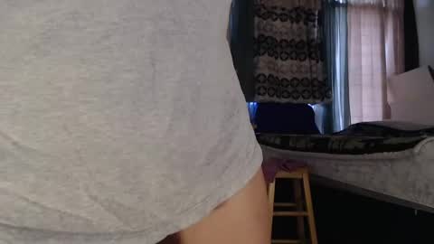 putiputi4u online show from January 12, 6:26 pm