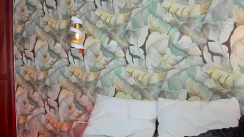 qadeshh  online show from October 13, 6:16 am