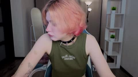 quantumwifee online show from November 25, 11:12 am