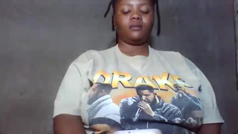 queen2302 online show from May 1, 10:13 pm