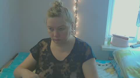 queen_jane8 online show from February 18, 9:21 am