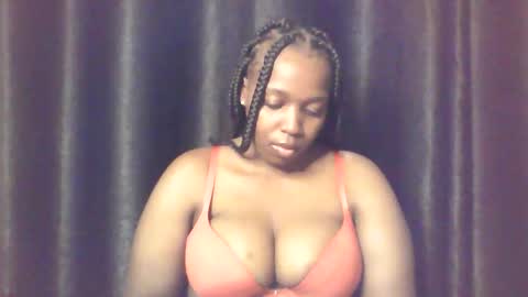 QUEEN online show from February 27, 11:32 am