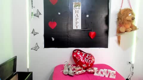 queen_natttyy online show from March 7, 2:23 pm