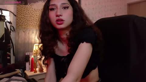 QUEENJEENN online show from April 16, 7:46 pm
