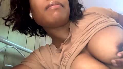 Kourtney online show from September 14, 3:43 pm