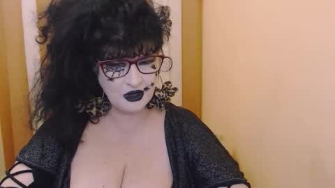 queenofsin online show from October 31, 9:52 pm