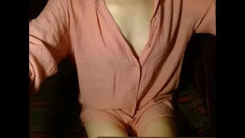 queenoftenderness online show from February 4, 5:12 pm