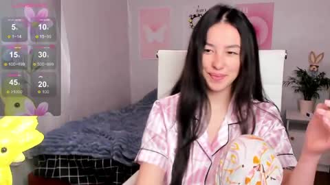 Anna online show from March 31, 8:58 am