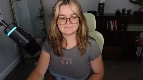 Bri online show from October 4, 2:39 am