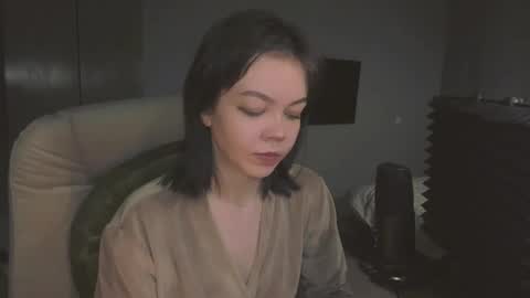 quietluxury online show from January 5, 5:27 pm