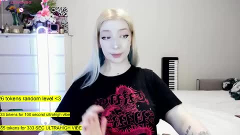 - online show from April 3, 5:22 pm