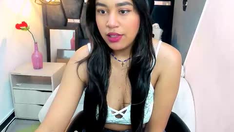 Rachel Jonees online show from October 26, 12:22 pm