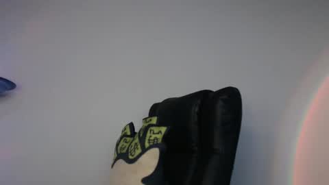    online show from September 23, 2:32 am