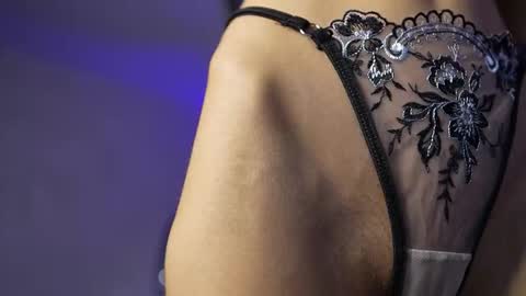 Ann online show from December 16, 5:35 am