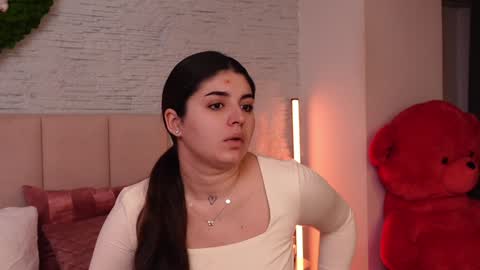 RachelSwaan online show from February 3, 4:46 am