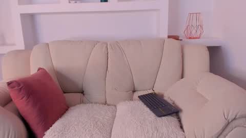 Radiant Naomi online show from September 26, 11:52 am