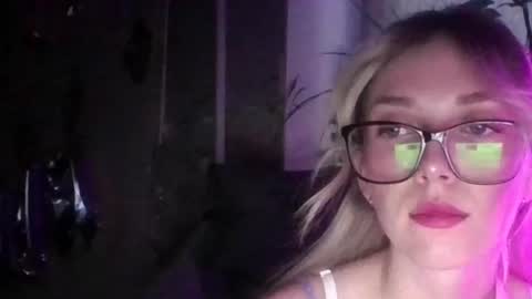 radish666 online show from August 9, 4:43 pm