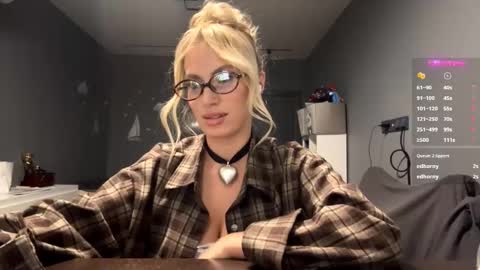 Mila online show from February 10, 3:26 pm