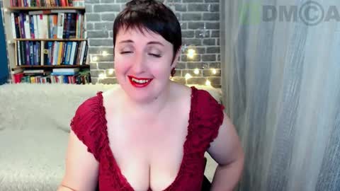 rainbowladyy online show from December 23, 7:23 am