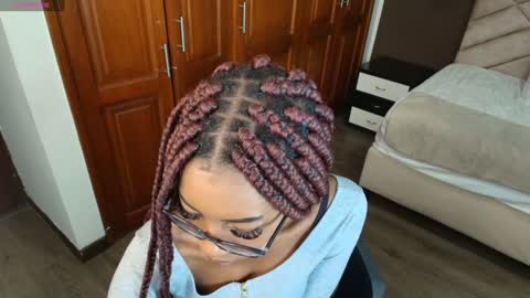 Raquel online show from January 31, 11:35 am