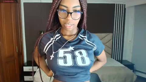 Raquel online show from February 9, 11:25 am