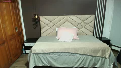 Raquel online show from March 12, 11:42 am