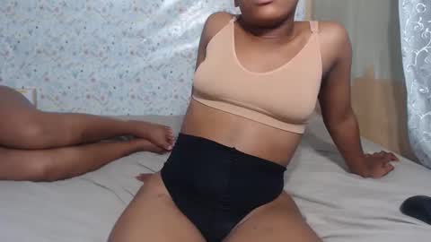 rarepetite online show from December 2, 1:24 pm