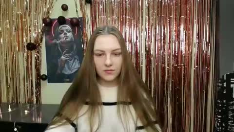 raspberry0101 online show from January 14, 1:28 pm