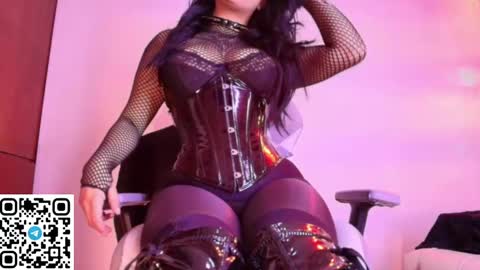   online show from May 2, 12:30 pm