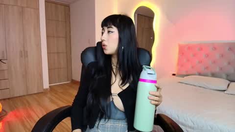 Raven  online show from October 28, 1:17 pm