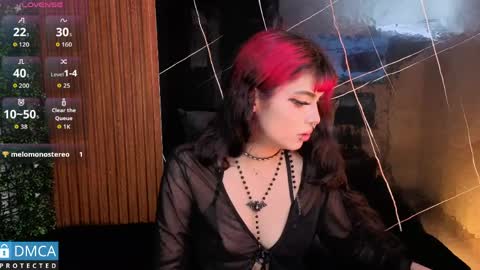 raven_rox_ online show from March 29, 11:26 pm