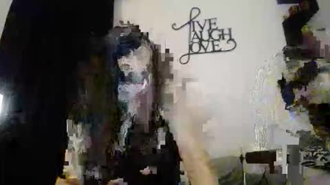 rayleeen online show from March 1, 7:30 am