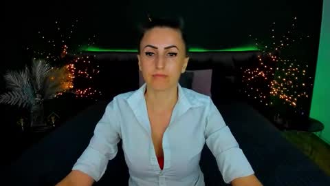 rebecca_diamonds online show from September 15, 5:49 am