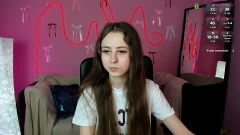 rebecca_smile_ online show from March 16, 1:15 pm