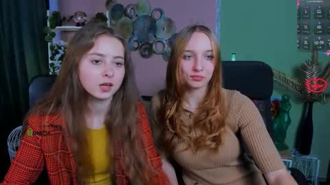 rebecca_smile_ online show from October 14, 12:41 pm