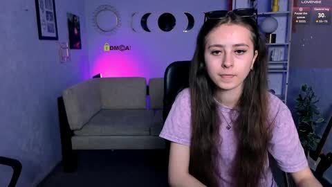 rebecca_smile_ online show from June 2, 7:15 pm