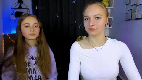 rebecca_smile_ online show from September 26, 12:47 pm