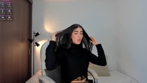 Rebecca online show from October 18, 9:49 pm