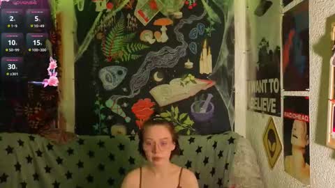 Lara online show from November 27, 8:56 pm