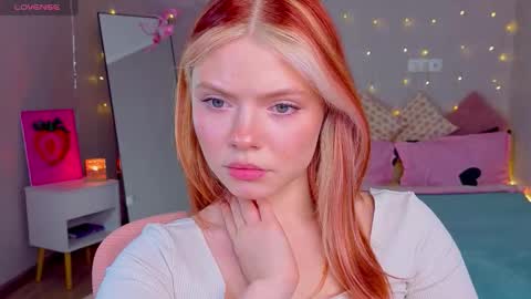 red__candy online show from February 8, 2:54 pm