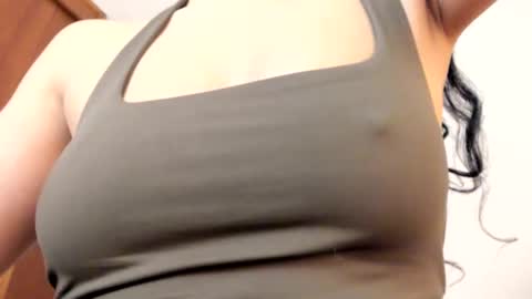 red_flower203 online show from November 11, 9:45 pm