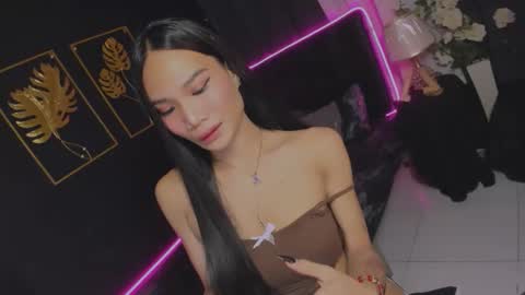 danika linn online show from November 25, 12:57 am