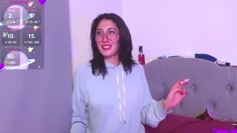 IG   OF red moonn online show from September 12, 4:57 am