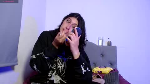 IG   OF red moonn online show from September 23, 4:54 am