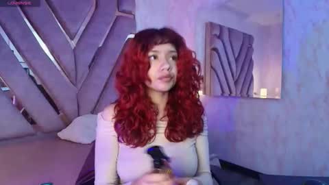 red_pandaa online show from April 8, 3:41 am