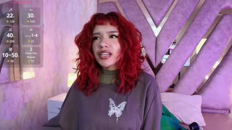 red_pandaa online show from November 27, 4:15 am