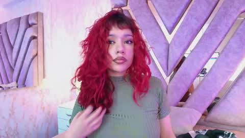 red_pandaa online show from January 17, 3:03 am