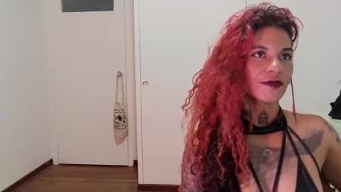 Instagram Valerie yourdream online show from January 7, 2:37 am