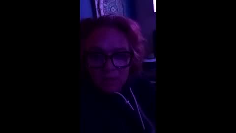 redhd2die4 online show from May 3, 4:49 am
